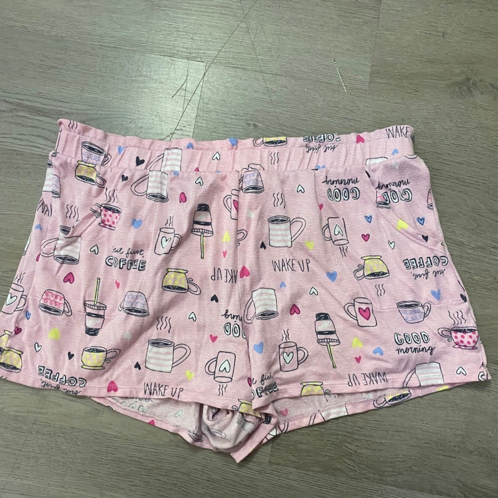 Secret Treasures Pajama Shorts Womens L 12-14 Pink Coffee Heart Print Sleepwear